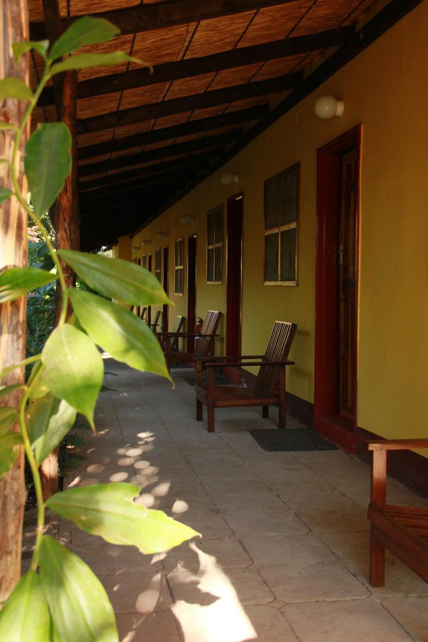 Ostello Jollyboys Backpackers Livingstone Esterno foto